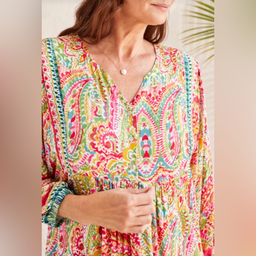Vibrant Tribal Blouse‎ 3/4 Sleeve Gathered YokeSz M